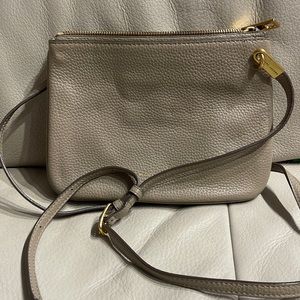 Marc Jacobs Percy 2 Zipper Crossbody Bag - Tan